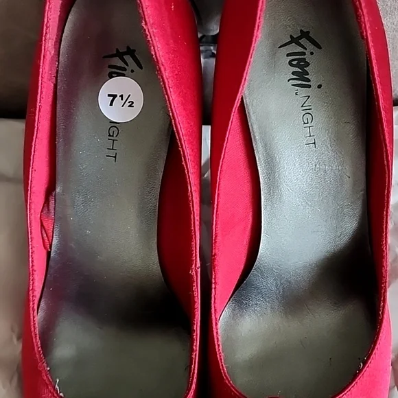 FIONI NIGHT, Satin Rosette Stilleto Pumps, Size 7.5😍 - Picture 4 of 7